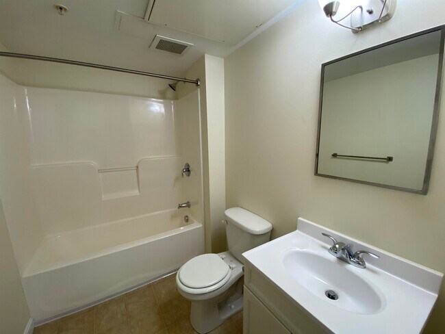 Building Photo - 20 Sentinel Court