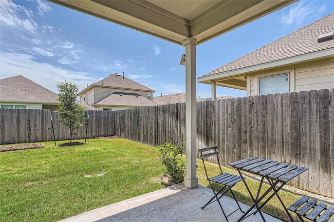 Building Photo - 821 Durness Dr
