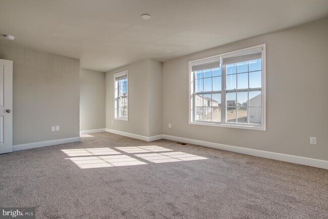 Building Photo - 6106 Sawgrass Ct