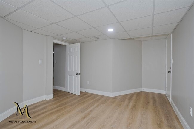 Building Photo - 78 Elm St