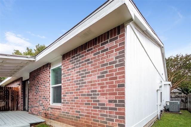 Building Photo - 2905 Forest Creek Dr