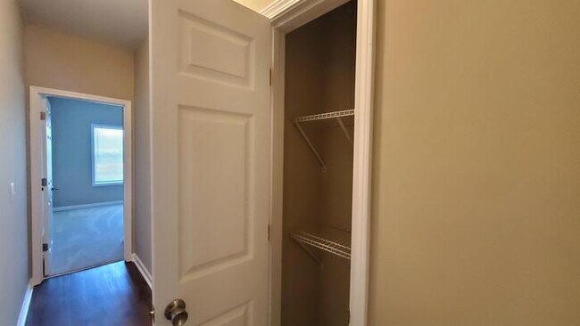 Building Photo - 5099 Mars Hill Rd