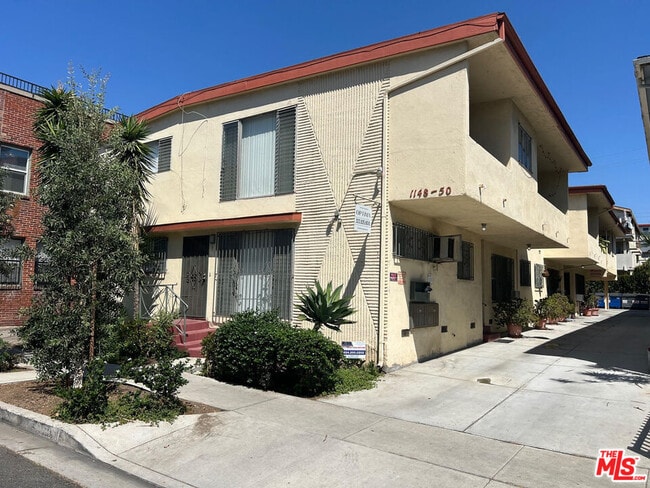 Primary Photo - 1148 N Formosa Ave