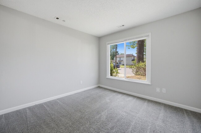 Building Photo - 3 BEDROOM RANCH HOME WITH GARAGE FOR RENT IN CENTRAL VIRGINIA BEACH!