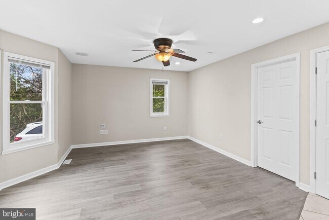 Building Photo - 25001 Half Pone Point Rd