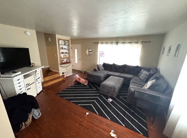 Building Photo - 1003 Ann St