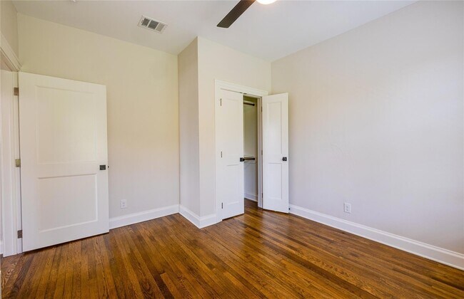 Building Photo - 2837 Hemphill St
