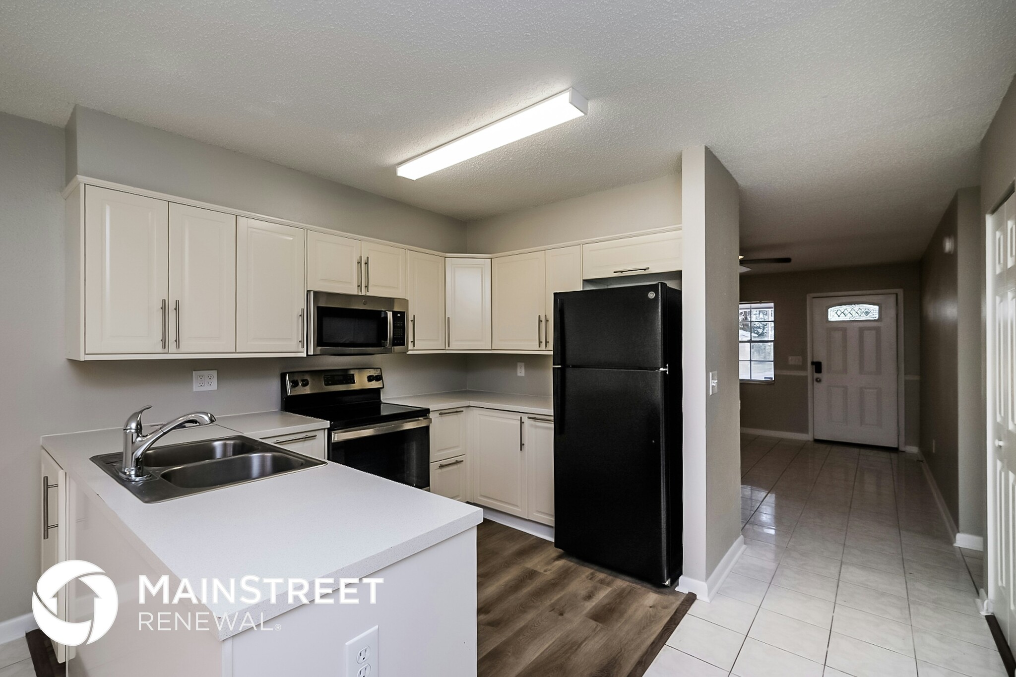 Building Photo - 7014 N Palmetto Ln