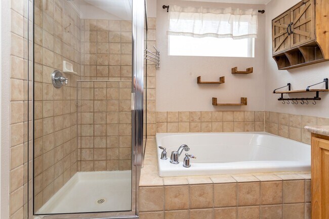 Building Photo - Spacious Corner Lot Gem in Ridgeview at St...