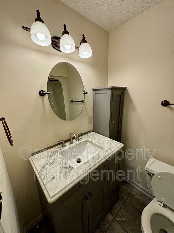 Building Photo - 193 Heather Dr