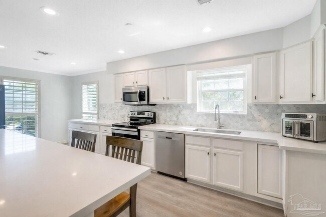 Building Photo - 3019 Keats Dr