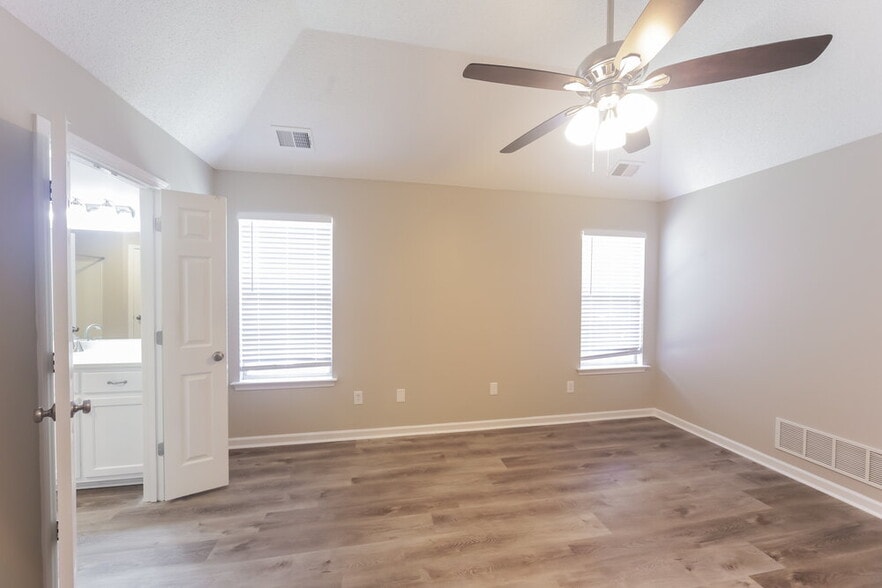 Building Photo - 2943 Dawkins Ct