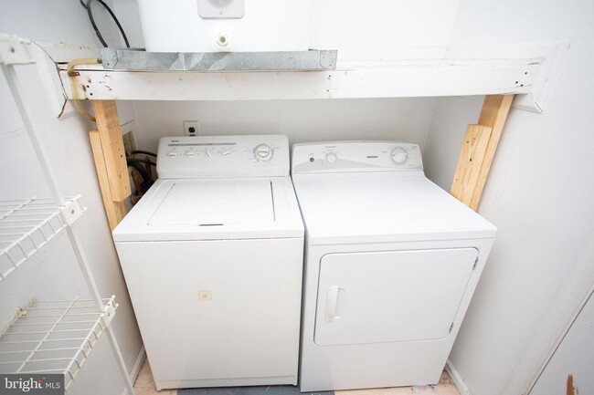 Building Photo - 40B Sumac Ct