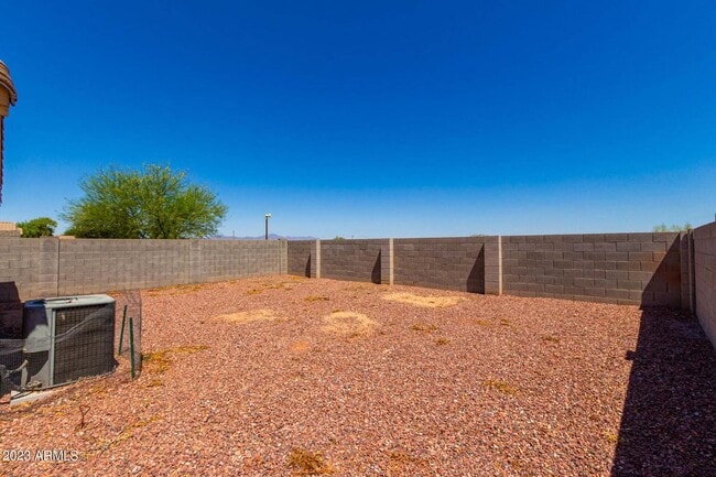 Building Photo - 36532 W Barcelona Ln