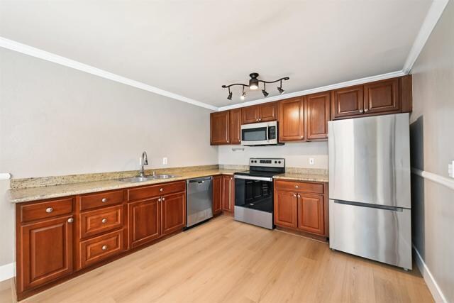 Building Photo - 3215 Midway Dr