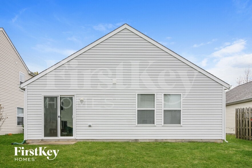 Building Photo - 467 Vernon Pl