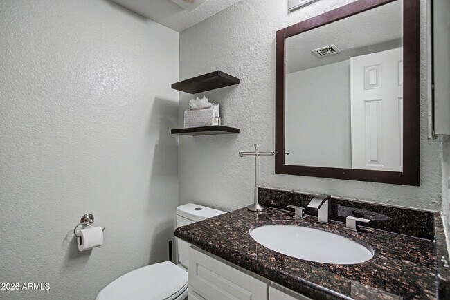 Building Photo - 1920 E Maryland Ave