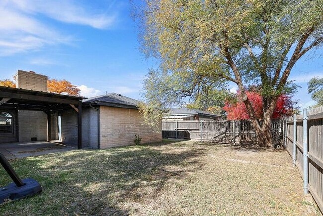 Building Photo - 5307 Winslow St