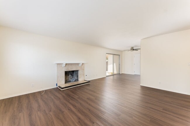 Building Photo - Charming 4-bedroom Single Story Newbury Park Home