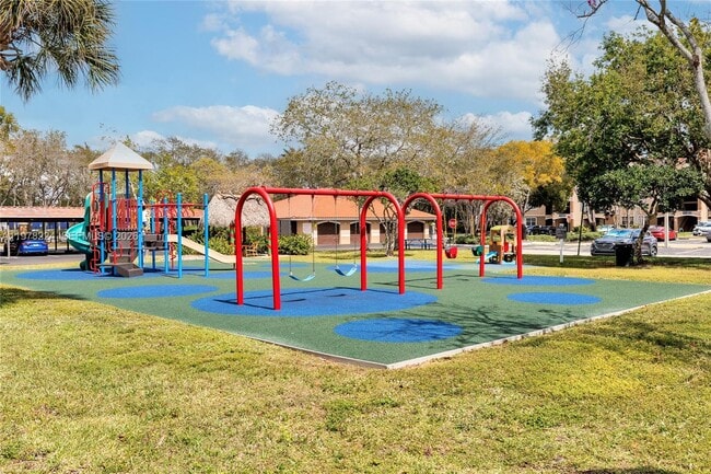 Building Photo - 101 SW 117th Ave