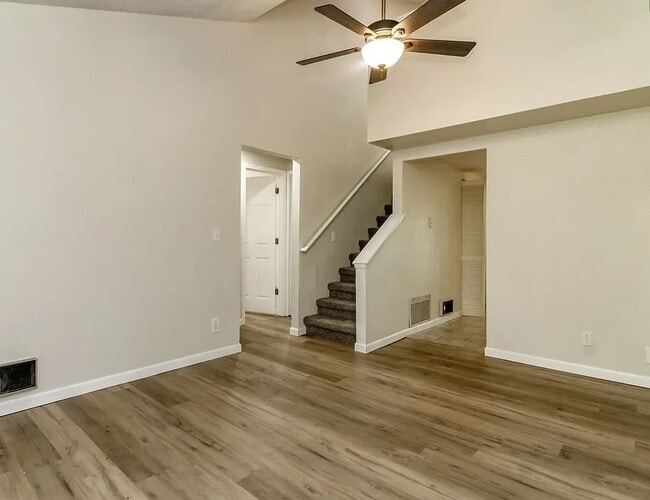 Building Photo - Spacious 2 Bedroom in Gig Harbor