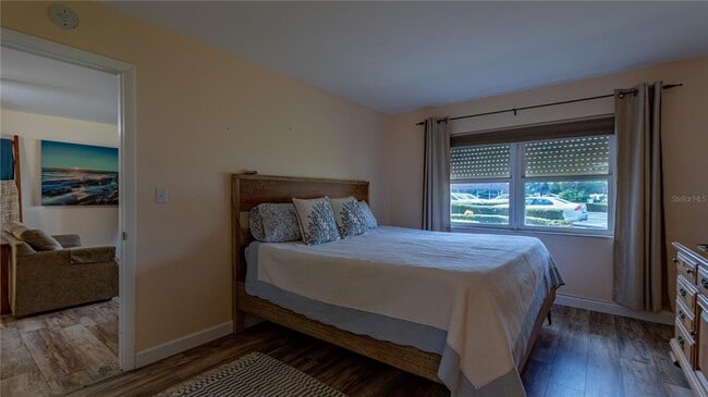 Building Photo - 5020 Brittany Dr S