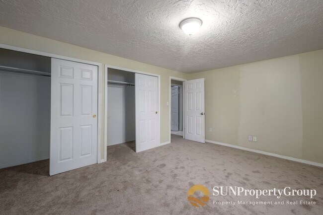Building Photo - 1316 Kodiak Way