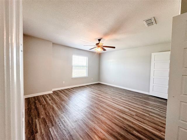 Building Photo - 8715 Ellis Dr