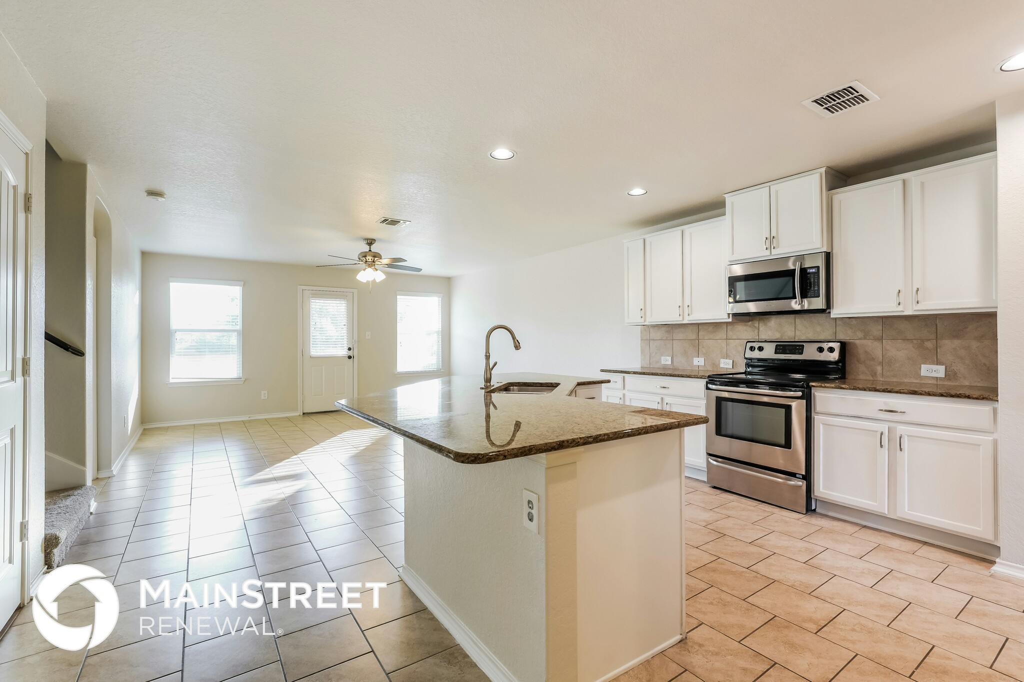 Building Photo - 11131 Creek Eagle