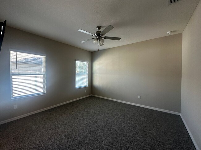 Building Photo - 101 Sailors Landing Ct