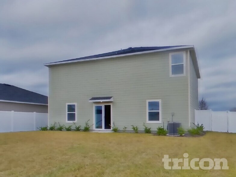 Building Photo - 2915 Grand Finale St