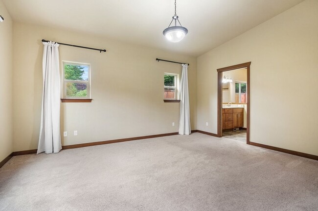 Building Photo - Charming Single-Story Home in Poulsbo