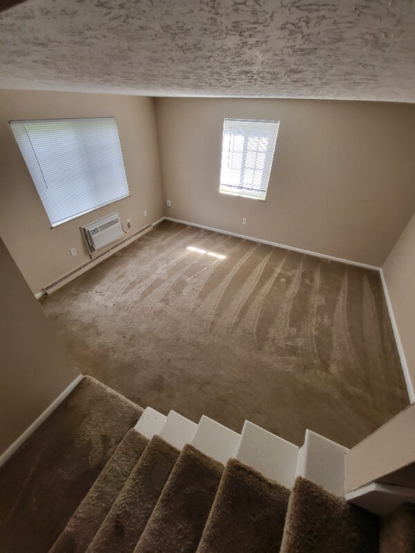 Building Photo - 4640 Applegrove St NW