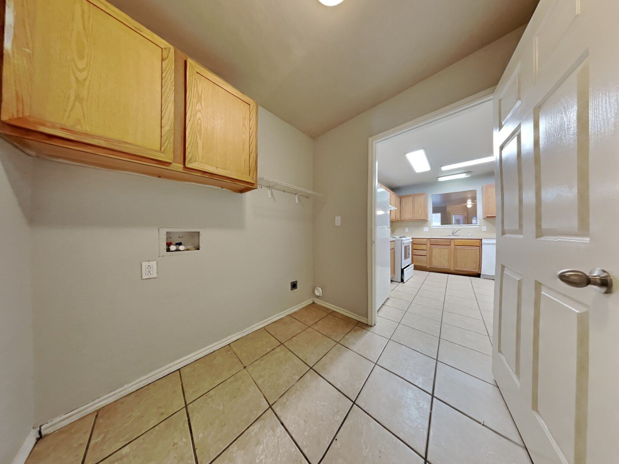 Building Photo - 522 N Brentwood Ave