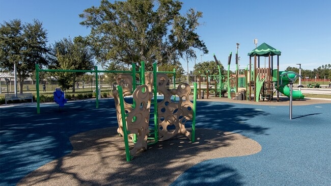 Building Photo - 588 Imperial Pl