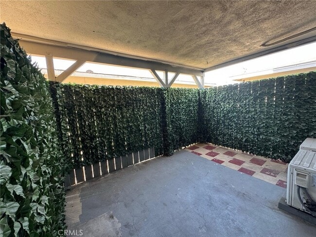 Building Photo - 2121 S Camino St