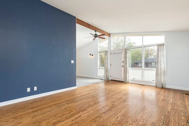 Building Photo - 3025 Vogue Ave