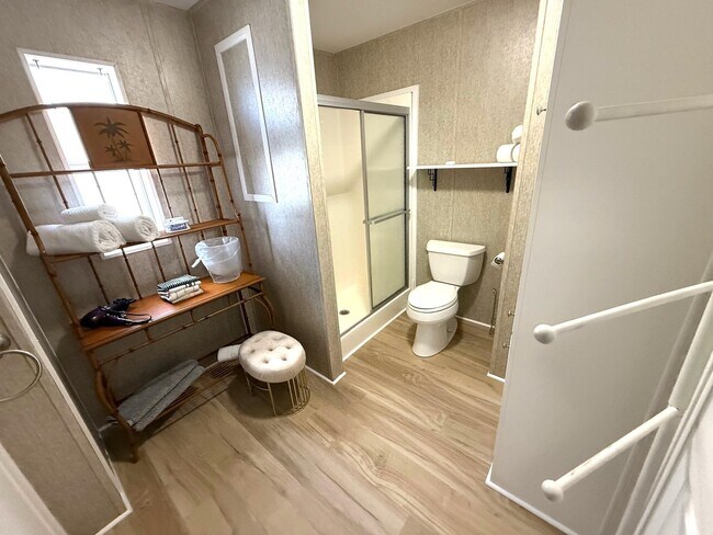 Building Photo - 292 Majorca Rd