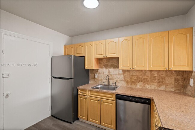 Building Photo - 9972 SW 88th St