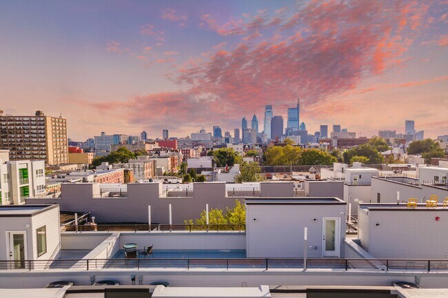 Building Photo - 1338 N 15th St