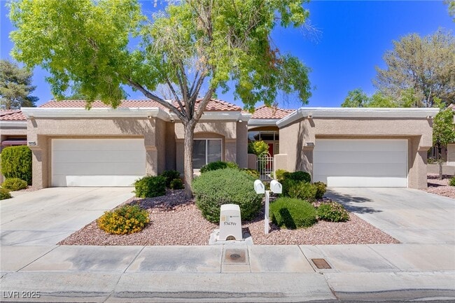 Primary Photo - 8632 Desert Holly Dr
