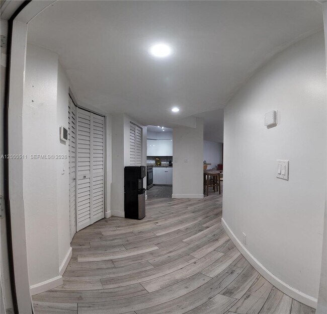 Building Photo - 1661 NW 81st Way