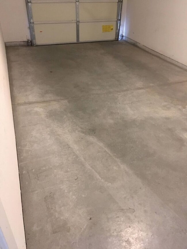 Building Photo - ra1052