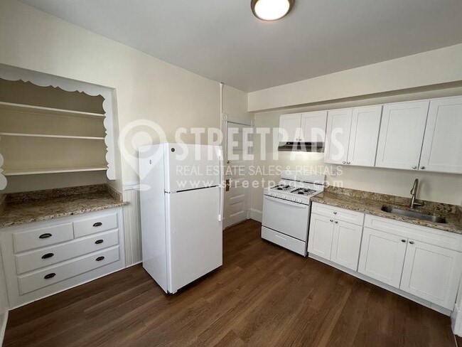 Building Photo - 2 bedroom in Cambridge MA 02139