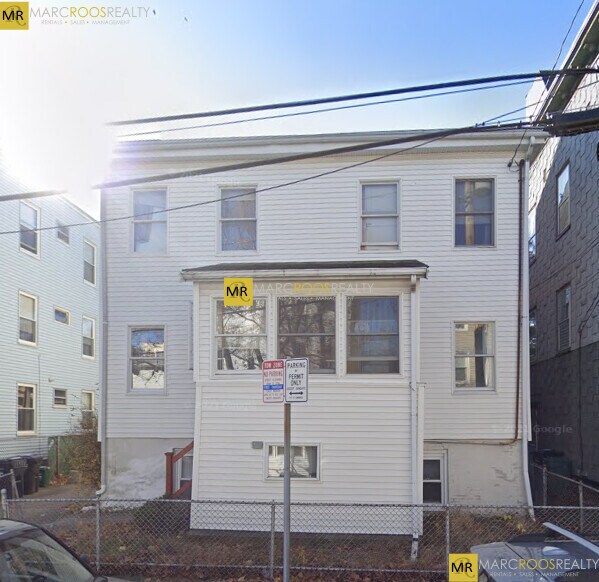 Building Photo - 40 Plymouth St