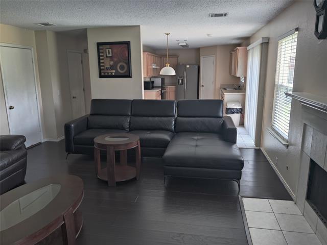Building Photo - 1405 Anglican Dr
