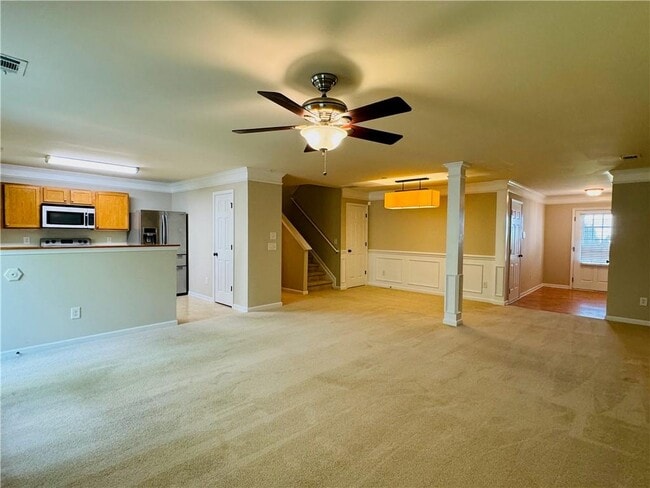 Building Photo - 2515 Sheldon Pl