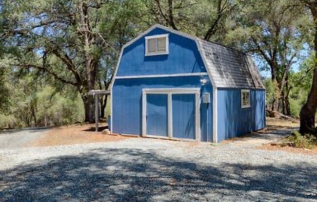 Building Photo - 21723 E Hacienda Dr