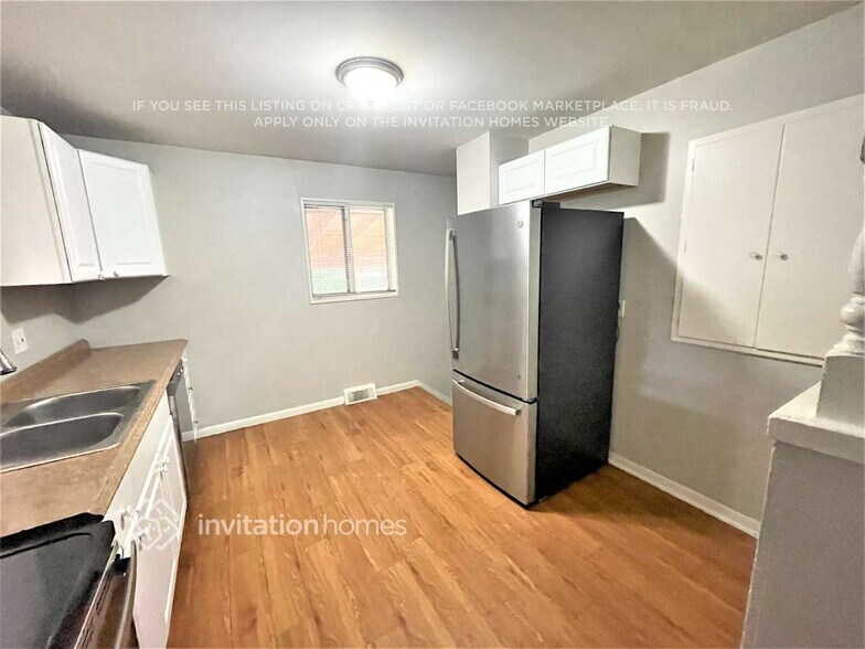Building Photo - 7361 Quivas St