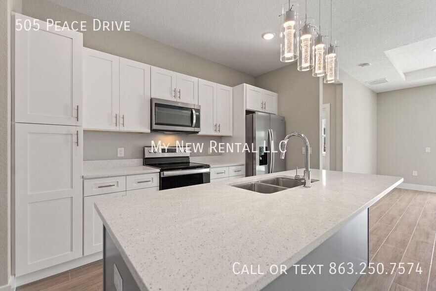 Building Photo - 505 Peace Dr